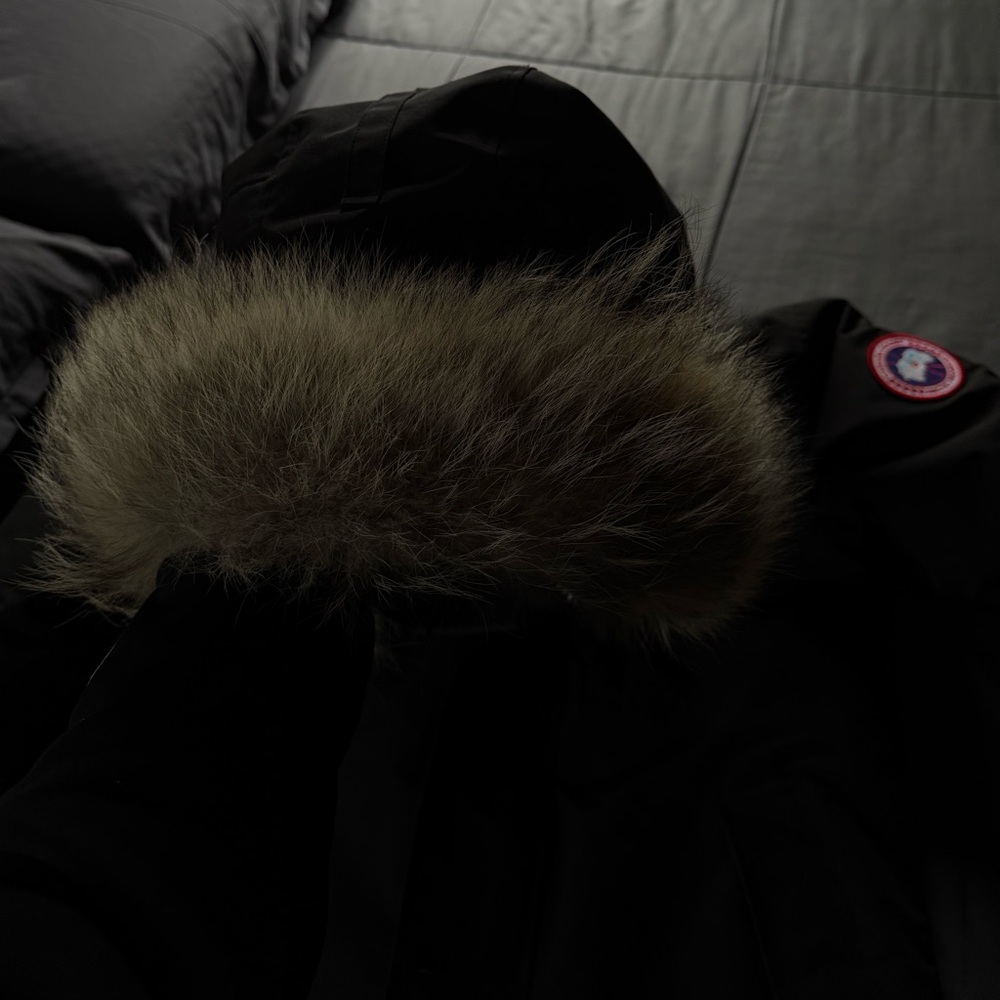 Canada Goose Chateau Parka. Fusion Fit. Black